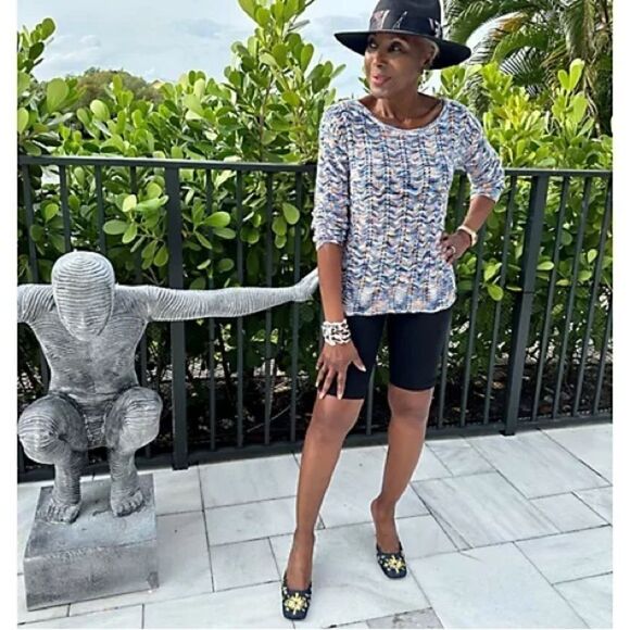 Wicked by Women with Control Bermuda Shorts w/ Side Slits sz M NWOT # C983 - Picture 3 of 3